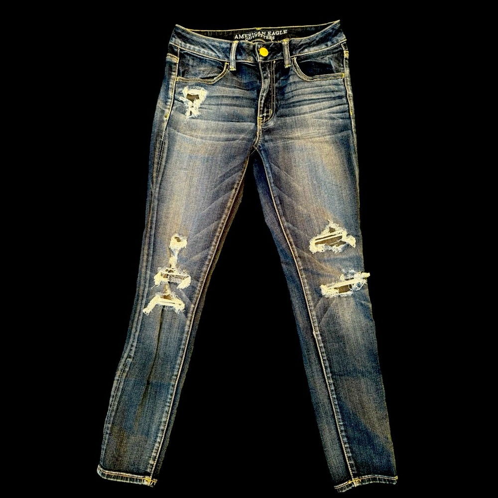 American Eagle jeans- size 6 short